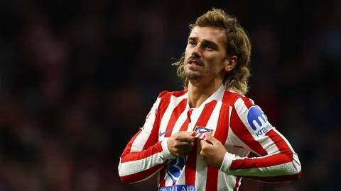 周琦逾三十仍球场风骚，高效输出3分7板不容忽视。